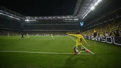 Kadıköy'de Avrupa gecesi: Fenerbahçe, Sturm Graz karşısında iç saha gücüne güveniyor