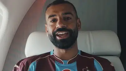 Bordo-mavili formayı giydi: Mohamed Salah'tan taraftara heyecanlandıran ilk mesaj