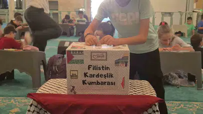 "Çocuklar gülsün" dediler, harçlıklarını Filistin'e bağışladılar