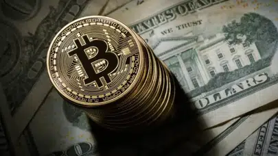 Bitcoin 64 BİN dolar sınırında konsolide oluyor: Boğalar kontrolü elinde tutabilecek mi?