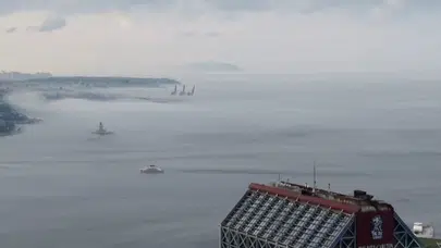 Görüş mesafesi metrelerle ölçülüyor! İstanbul Boğazı'nda ulaşım durdu