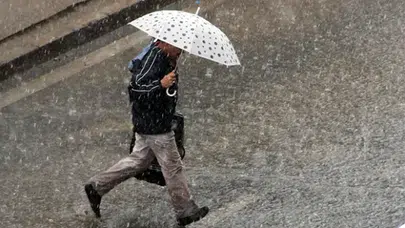 Meteoroloji haritayı güncelledi: Sağanak yağış geliyor