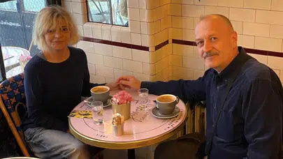 Oya-Bora çifti yeni şarkıları 'Açık Mikrofon' ile müzikseverlerle buluştu