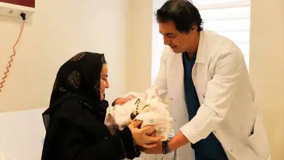 13 yıl beklediler, sonunda kızlarını kucaklarına aldılar