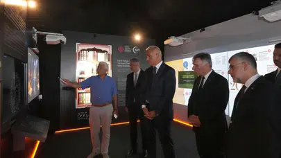 1453’ten 2453 vizyonuna: Kültür ve Turizm Bakanı Ersoy interaktif müzeyi inceledi
