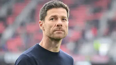 Premier Lig'de Xabi Alonso fırtınası: Chelsea transferde 400 milyon euro barajını aştı