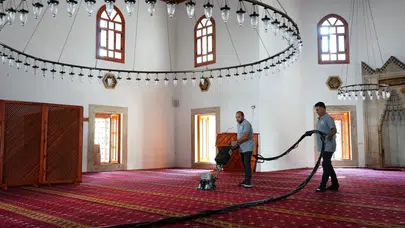Bolu'da temizlik seferberliği: 112 cami bu yöntemle temizlendi