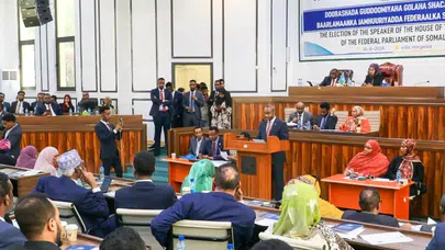 Türkiye mezunu Muhammed Nur Somali'de meclis başkanı seçildi