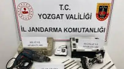 Yozgat'ta kaçak kazı yapan 4 şüpheli suçüstü yakalandı