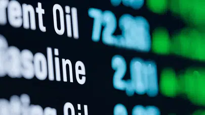 Petrol piyasasında tansiyon düşmüyor! Fiyatlar sert geriledi