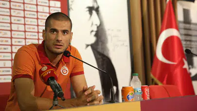 Eren Derdiyok yeniden Galatasaray'da! Bu kez genç yıldızların başında olacak