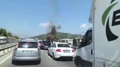 Bursa'da seyir halindeki araç alev topuna döndü