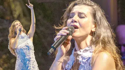 Anne olmaya hazırlanan Gökçe Bahadır’dan Bodrum’da nefis konser performansı