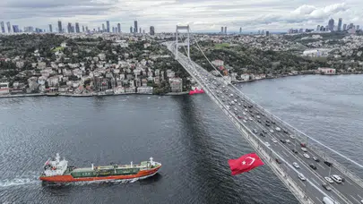Küresel rotada İstanbul Boğazı mesaisi: Günlük ortalama 107 gemi