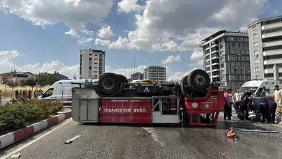 Alevlere yetişmeye çalışan ekipler kaza yaptı: İtfaiye aracı devrildi