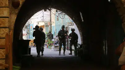 Batı Şeria’da gece baskını: 14 yaşındaki İslam el-Acuri yaşamını yitirdi