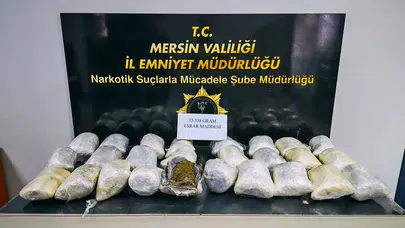Mersin'de zehir tacirlerine darbe: 15 kilonun üzerinde esrar ele geçirildi