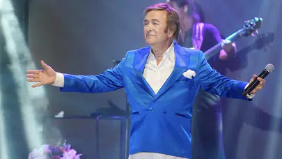 Erol Evgin'den nostaljik Bodrum konseri: Kadın hayranıyla olan anısı güldürdü