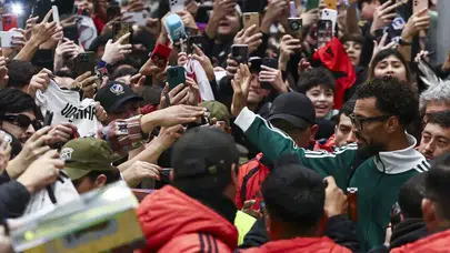 Dünya Kupası'nın 40 yaşındaki kahramanı Vozinha, Şili devi Colo Colo'ya imza attı