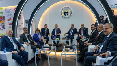 Ticaret Bakanı Ömer Bolat'tan Şam'da Altunkaya Grup'a tebrik mesajı