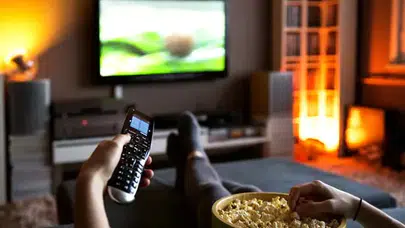 Bu akşam TV de ne var? Hangi kanalda hangi dizi ve filmer var? 07 Ağustos 2026 Cuma güzü TV yayın akışı