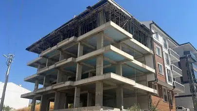 Nevşehir'de inşaatın 4'üncü katından düşen işçi yaralandı