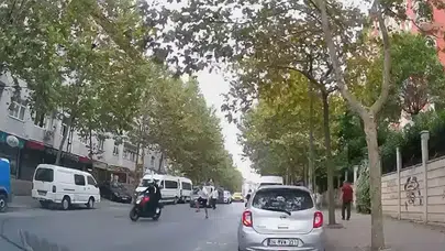 Esenyurt'ta telefon hırsızlığı: Genç kızın 100 bin TL değerindeki telefonunu hedef aldılar