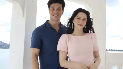 Bengisu Baykal "Dışarıdakiler" filminde Ahu karakteriyle beyazperdede