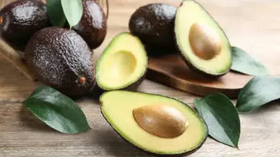 Avokado nedir? Ne işe yarar, faydaları nelerdir, zararları var mıü, nasıl yenir, kimler yememeli?