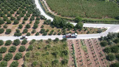 Mersin'de tarlaya giden yollar asfaltla yenileniyor: Çiftçinin toz çilesi bitti