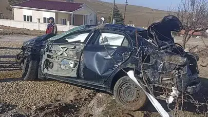 Kozaklı'da otomobil tarlaya devrildi: Ağır yaralanan sürücü hastanede can verdi