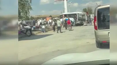 Ankara-Eskişehir yolunda feci kaza: Halk otobüsü ile kamyon çarpıştı