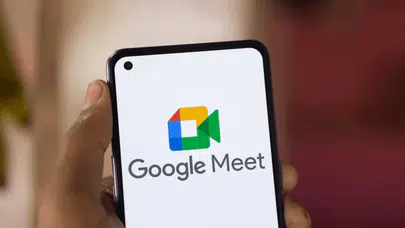 Google Meet sınırları aştı: Yapay zeka artık yüz yüze toplantılarda not tutacak