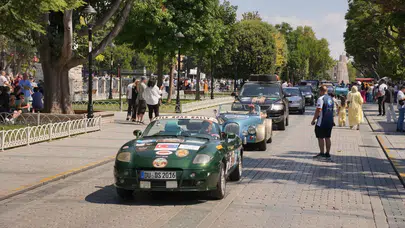 Anadolu Dostluk Rallisi başladı: 11 şehri kapsayan yolculuk Sultanahmet'ten start aldı