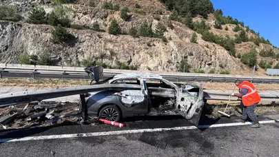 Bilecik’te feci kaza: Alev topuna dönen otomobilden can pazarı!