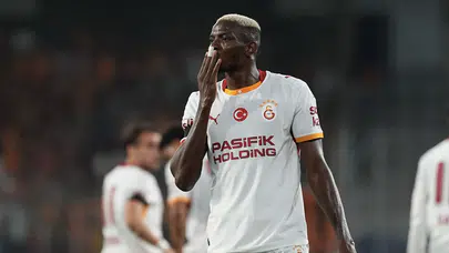 Victor Osimhen Sporting maçında oynayacak mı? Sakatlığı ne kadar sürecek, durumu ağır mı, son açıklama ne?