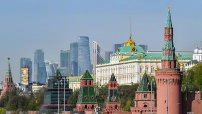 Kremlin kapılarını açtı: Ukrayna krizinde diplomatik çarklar yeniden dönüyor