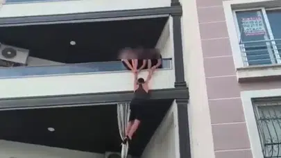 İskenderun’da aranan şüpheli balkondan kaçarken yakalandı