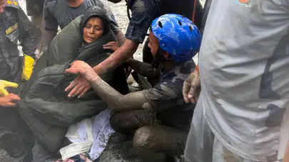 Nepal'de 10 gün sonra gelen mucize: Sel felaketinde 64 yaşındaki kadın sağ kurtarıldı