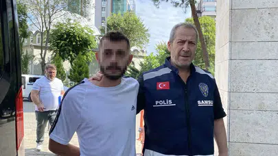 Yolda karşılaştığı husumetlisini affetmedi: Araç içinde jiletli saldırı