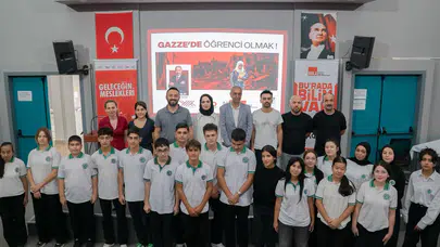 Gazze'de öğrenciler savaşa rağmen eğitim mücadelesini sürdürüyor