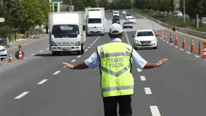 Ankara'da bugün bu yollara dikkat: Emniyet ulaşıma kapanacak güzergahları açıkladı