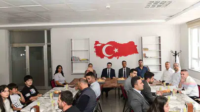 Çatak'ta LGS ve YKS gururu: Başarılı gençlere anlamlı ödül