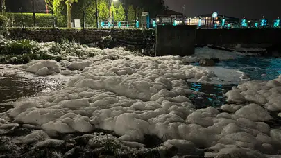 İzmit'te deniz neden köpürdü? Sekapark'taki köpük nereden geldi, numune sonucu ne olacak?