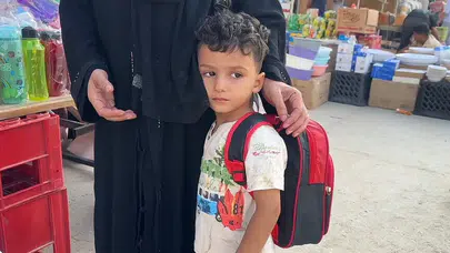 Gazzeli öğrencilerin buruk heyecanı: Okul binası ve kırtasiye ürünleri yok
