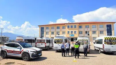 Okullar açıldı, Antalya’da okul servisleri tek tek denetlendi