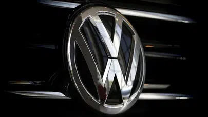 Otomotiv devinde deprem: Volkswagen 50 bin kişiyi işten çıkarıyor