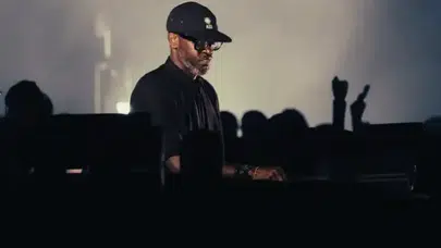 Black Coffee Ataköy Marina'da 7 bin 500 kişiye konser verdi