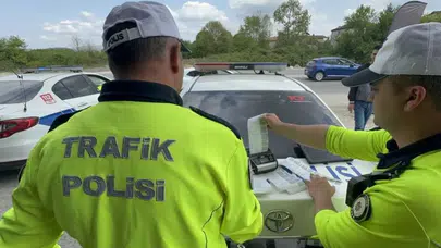Düzce'de trafik denetimleri sıkılaştı: Bin 395 sürücüye ceza