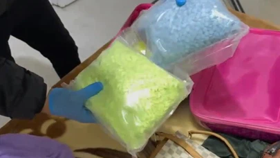 Zehir evlerde depolanmış... Antalya’da 15 bin uyuşturucu hap ele geçirildi!